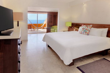 Deluxe Grand King, at Las Brisas Ixtapa
