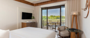 Signature Casita 1 King 458sf,42sm, Lagoon View, Soaking Tub, Separate Shower, at Fairmont Mayakoba