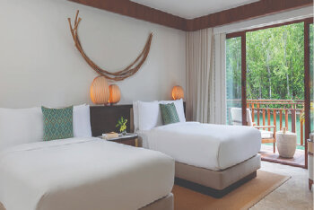 Signature Casita Suite 2 Qn 1003sf,93sm, Lagoon View, Living, at Fairmont Mayakoba