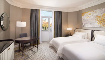 Premium View, Guest room, 2 Twin/Single Bed(s), Neptuno Fountain view, at Westin Palace Madrid