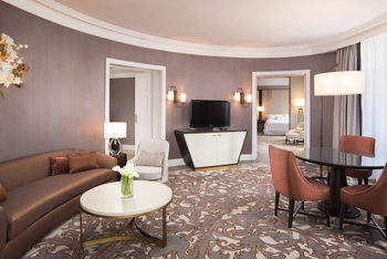 1 King Bed, Neptuno Fountain View, Premium Suite, at Westin Palace Madrid