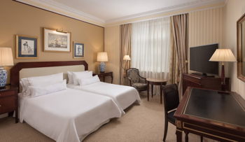 Premium, Guest room, 2 Twin/Single Bed(s), Street view, at Westin Palace Madrid