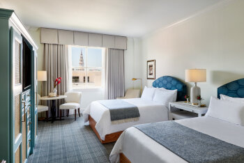 Traditional Two Queen, at HarbourView Inn