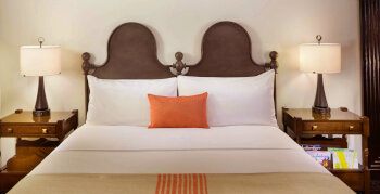 ADA Accessible, Classic King Accessible, at Hotel Valencia Riverwalk