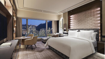 Renovated Premier Peak-view Room, King, at Four Seasons Hotel Hong Kong