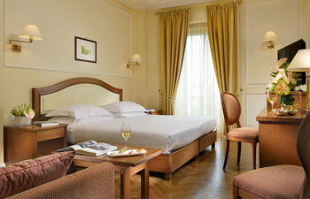 Junior Suite Hill View, at Royal Hotel Sanremo