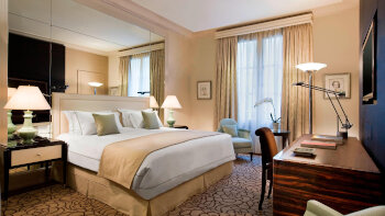 1 King Bed, Balcony, Art Deco Guest Room, at Prince de Galles Hotel