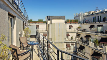 1 King Bed, Balcony, Art Deco Deluxe Guest Room, at Prince de Galles Hotel