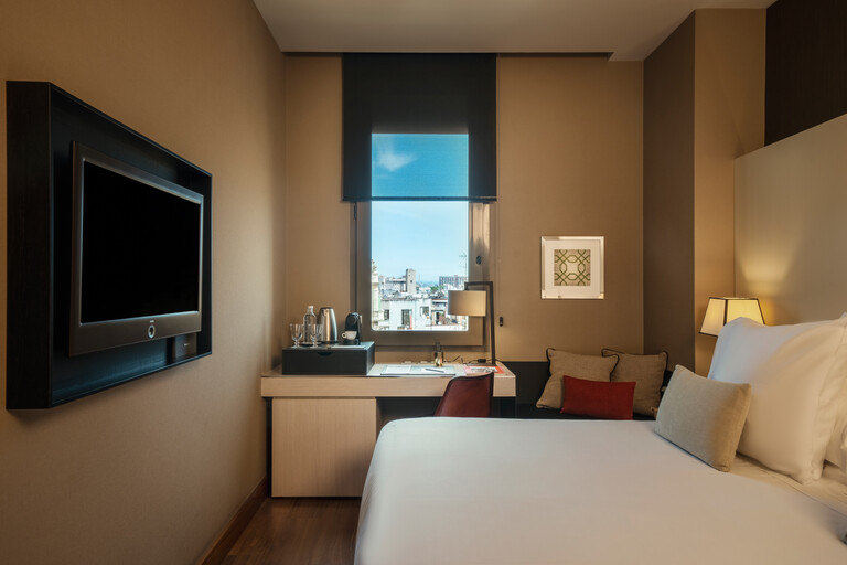 Classic Room, at Grand Hotel Central Barcelona