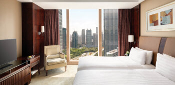 Grand Tower Horizon Executive Room - 1 King Bed, at Pudong Shangri-La Shanghai