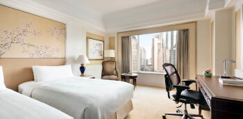 River Wing Horizon Club Room - 1 King Bed, at Pudong Shangri-La Shanghai