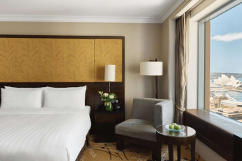 Deluxe Opera House City Room, King Bed, at Shangri-La Hotel Sydney