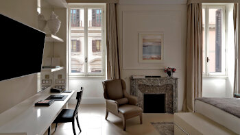 Bottega Veneta Suite, Suite, 1 King, City view, Corner room, at The St. Regis Rome