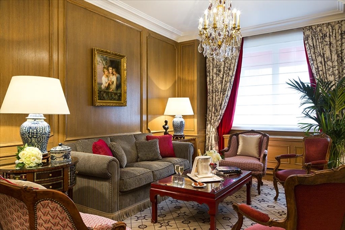 Suite, at Hotel San Regis Paris