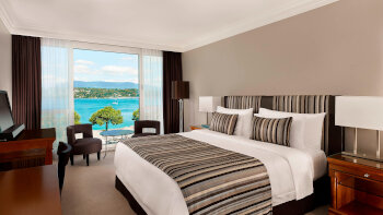 Deluxe room, Guest room, 1 King, Lake view, at Hotel President Wilson