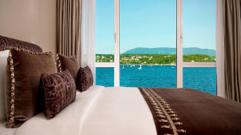 Crown Suite, 1 Bedroom Larger Suite, 1 King, Lake view, at Hotel President Wilson