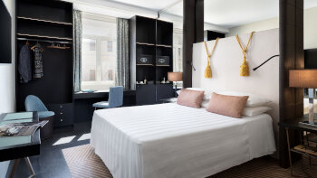 Superior, Guest room, 1 King, Urban view, at Hotel Sina Bernini Bristol