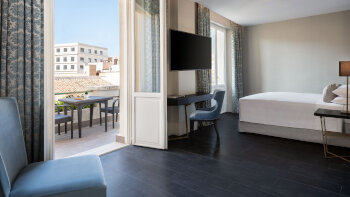 Signature Superior, Guest room, 1 King, Urban view, Balcony, at Hotel Sina Bernini Bristol