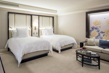 Deluxe Room - 2 Doubles, at The Peninsula Chicago