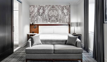 Deluxe, Guest room, 1 King, at Le Meridien Indianapolis