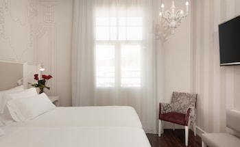 Superior Room, at NH Collection Madrid Abascal
