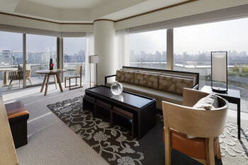 Chiyoda Suite w/ Balcony 2Dble Bed, at Palace Hotel Tokyo