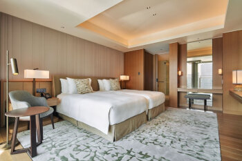 Premier Suite Twin, at Palace Hotel Tokyo