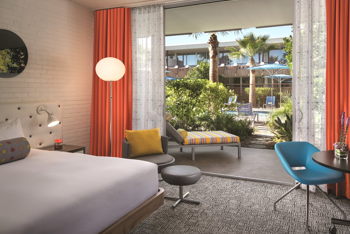 Pool View King, at Hotel Valley Ho