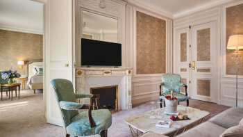 Prestige Suite - Rue de la Paix View, at Hotel Westminster