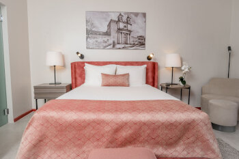 Queen Superior, at Hotel El Convento
