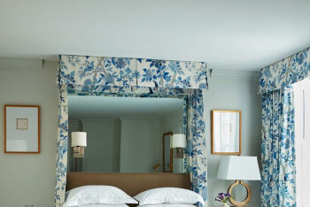 Guestrooms with One Queen Bed, at The Eliot Hotel