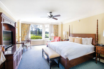 King Bed Golf View - 480 sq feet, at The Inn & Club at Harbour Town