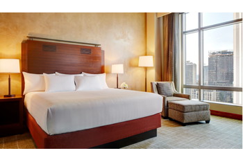1 King Bed Club Access, at Grand Hyatt Seattle