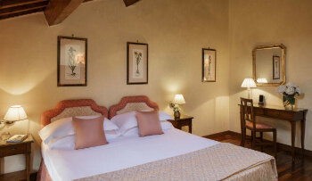 Classic Room, at Hotel Villa Michelangelo