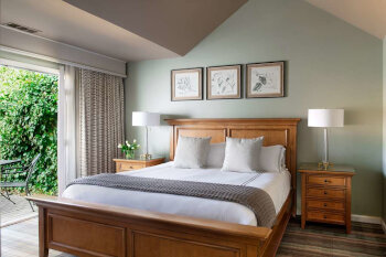 Villas at Chateau: Three-Bedroom Villa, at Chateau Elan Winery & Resort