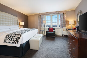 Lake View King, at The Pfister Hotel