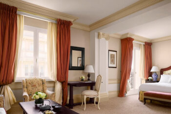 Deluxe Junior Suite, at Hotel Metropole Monte-Carlo