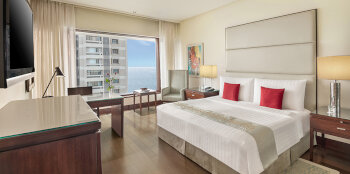 Bay View Rooms, at The Oberoi, Mumbai