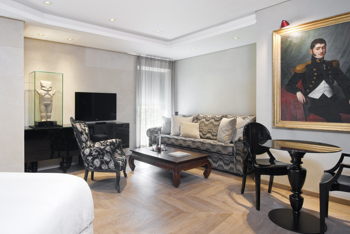 Grand Suite, at Claris Hotel