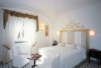Deluxe Dbl / 1King or Twin Beds /Front Sea View/Balcony/ Bathtub, at Hotel Santa Caterina