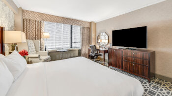 Classic, Guest room, 1 King, at The Madison Hotel