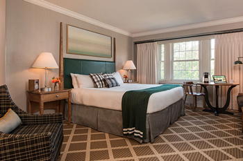 Classic King, at Hanover Inn Dartmouth