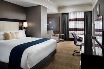 ADA Accessible Standard King, at Hotel AKA Back Bay