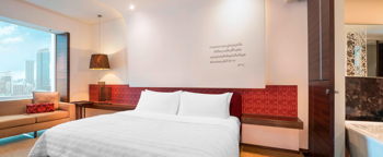 Vista Executive Signature Club Lounge lounge access, Guest room, 1 King, High floor, at Le Meridien Bangkok