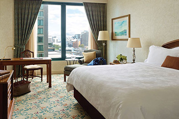 Executive River: Executive River King, at The Langham, Melbourne