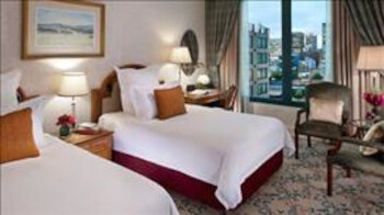 Executive River: Executive River Twin, at The Langham, Melbourne