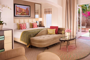 Deluxe Patio Room, King, at The Beverly Hills Hotel 