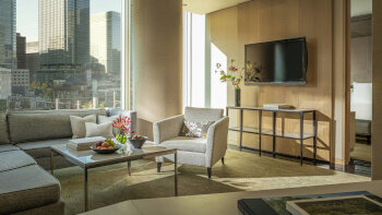 Four Seasons Executive Suite, at Four Seasons Hotel Tokyo at Marunouchi