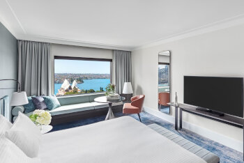 1 King Opera House Harbour Bridge View, at InterContinental Sydney